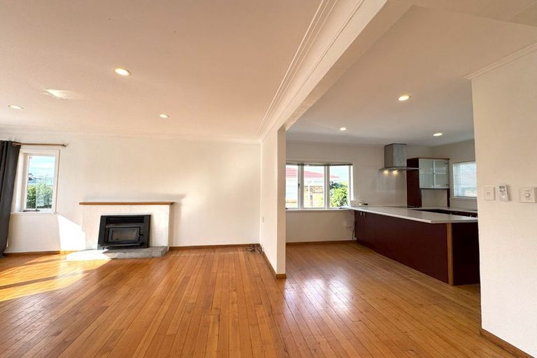 Photo of property in 10 Russell Avenue, Pukekohe, 2120