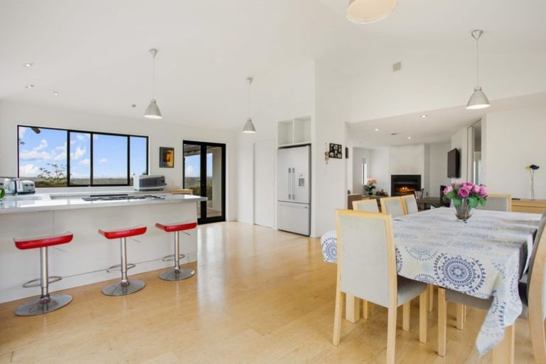 Photo of property in 114 Pomona Road, Kumeu, 0891