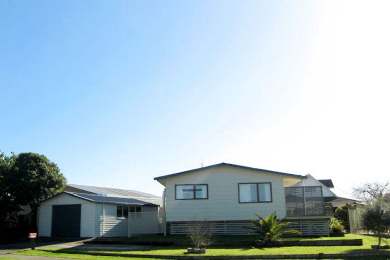 Photo of property in 11 Landscape Road, Coastlands, Whakatane, 3120