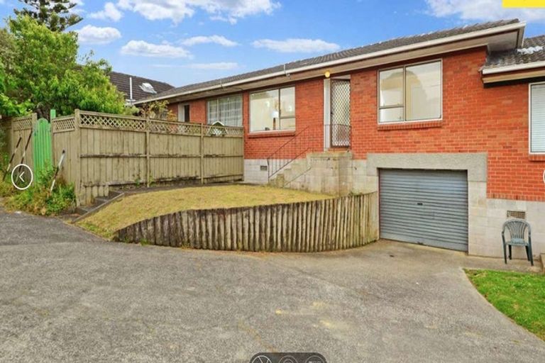 Photo of property in 2/123 Birkdale Road, Birkdale, Auckland, 0626