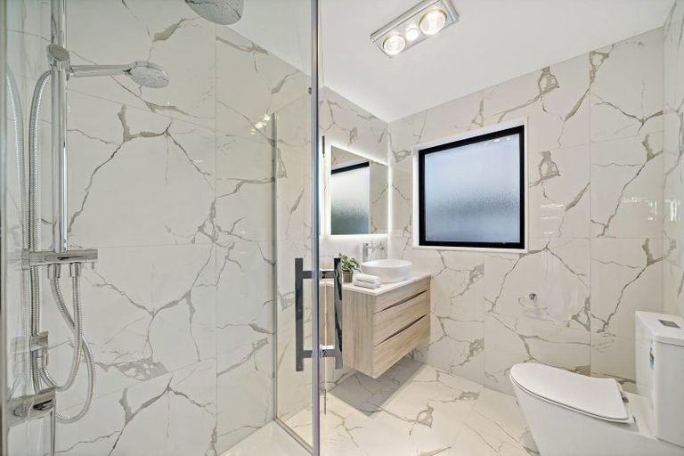 Photo of property in 11 Tawapou Close, Massey, Auckland, 0614