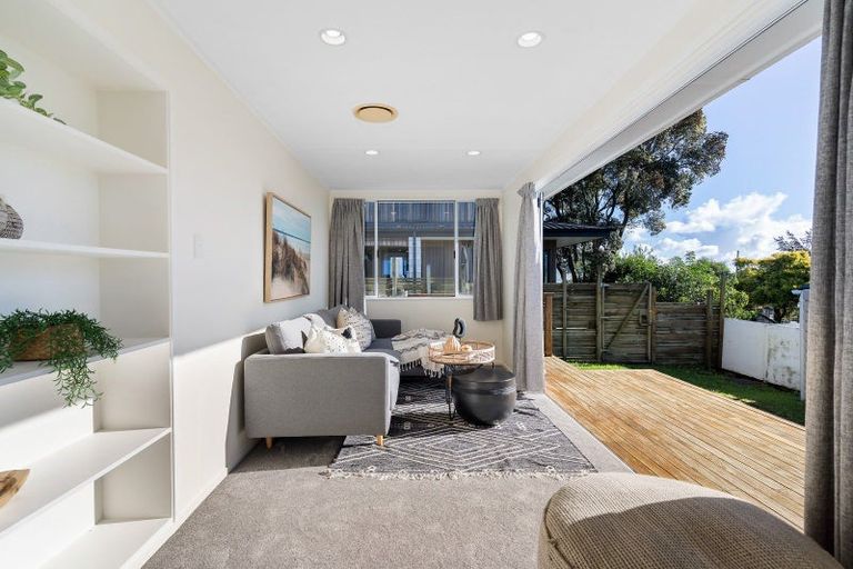 Photo of property in 19 Cherry Road, Bucklands Beach, Auckland, 2014