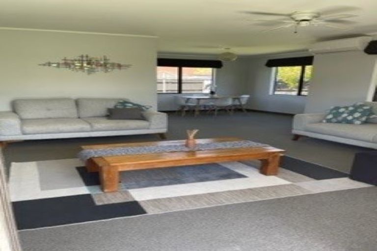 Photo of property in 3 Whiting Crescent, Greenmeadows, Napier, 4112