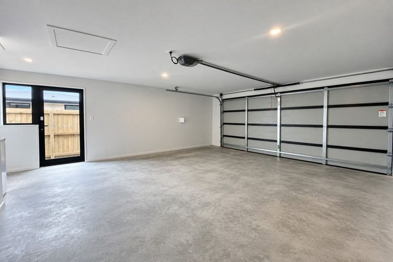 Photo of property in 32 Blakes Road, Belfast, Christchurch, 8051