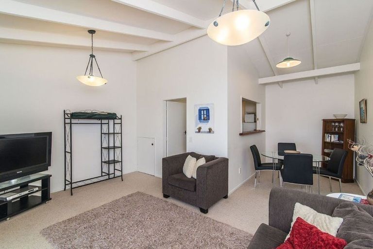 Photo of property in 110 Marine Parade, Otaki Beach, Otaki, 5512