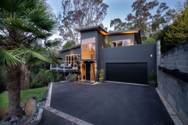 Photo of property in 67 Atawhai Road, Fitzherbert, Palmerston North, 4410