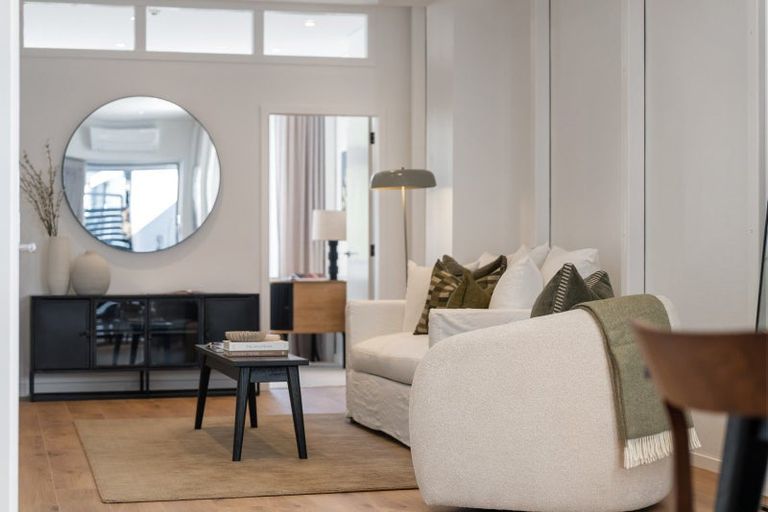 Photo of property in 1/11 Courtenay Place, Te Aro, Wellington, 6011