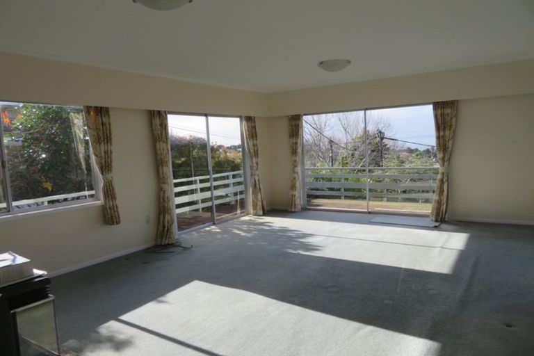 Photo of property in 8 Beacon Avenue, Campbells Bay, Auckland, 0630