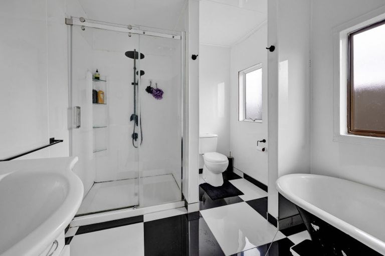 Photo of property in 4 Von Tempsky Street, Normanby, Hawera, 4614