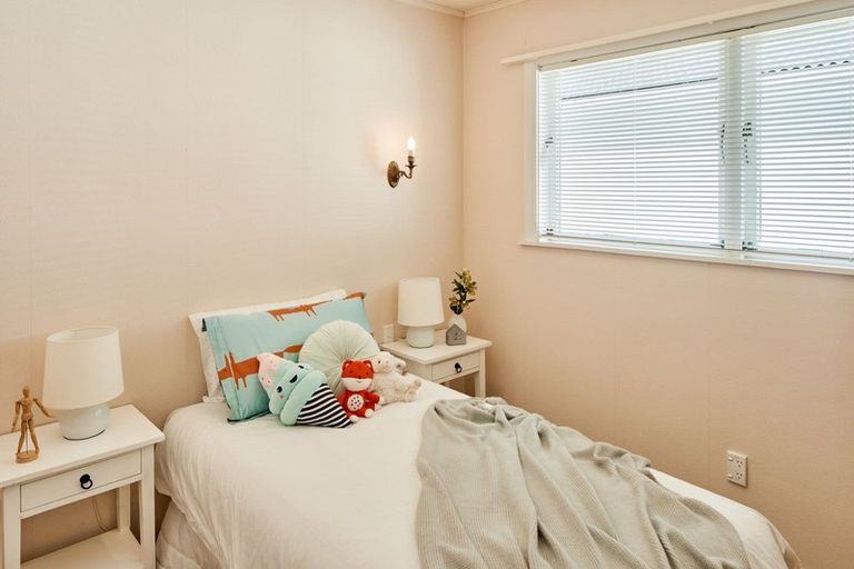 Photo of property in 196 Karori Road, Karori, Wellington, 6012