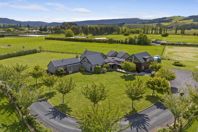 Photo of property in 66 Wingatui Road, Mosgiel, 9024