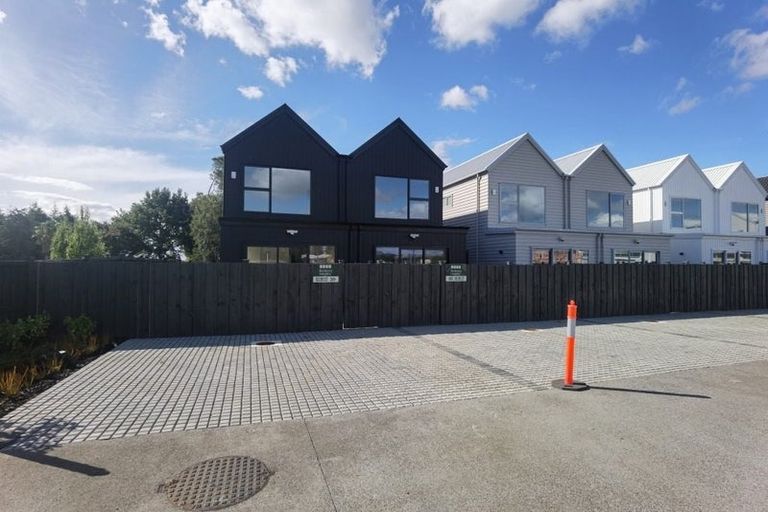 Photo of property in 32 Yellow Pear Lane, Karaka, 2578