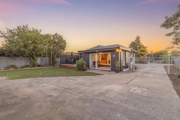 Photo of property in 20 Roberta Drive, Somerfield, Christchurch, 8024