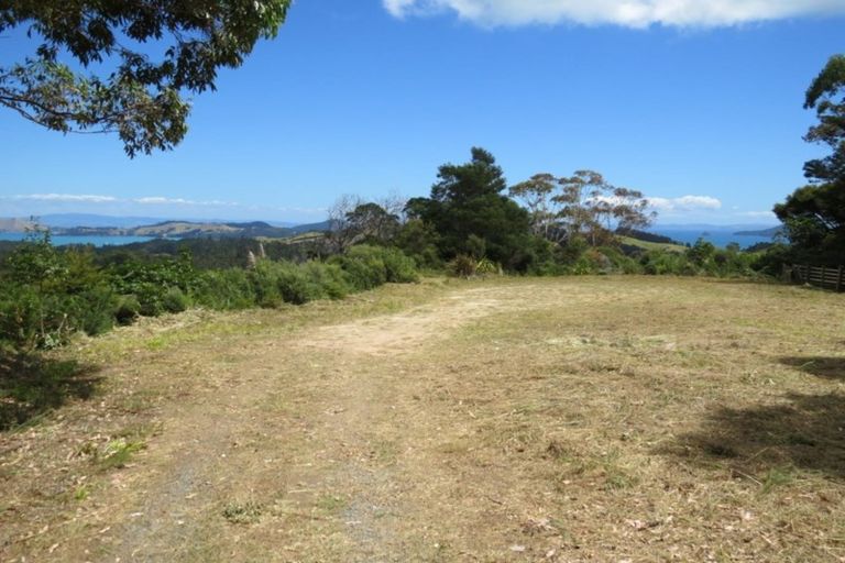 Photo of property in 1090 Driving Creek Road, Coromandel, 3583