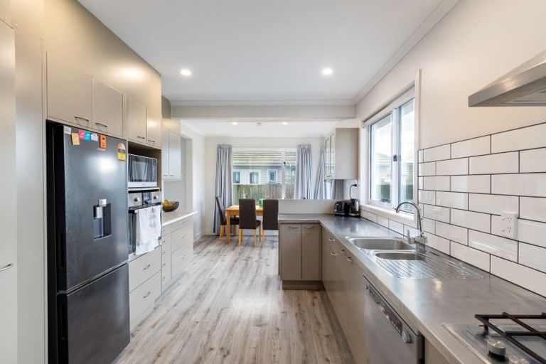 Photo of property in 17 Neill Street, Hornby, Christchurch, 8042