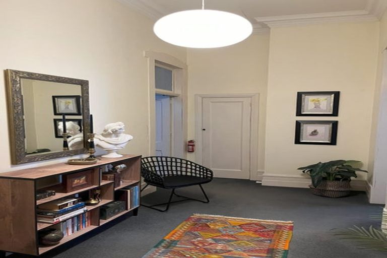 Photo of property in 8 Davis Street, Thorndon, Wellington, 6011