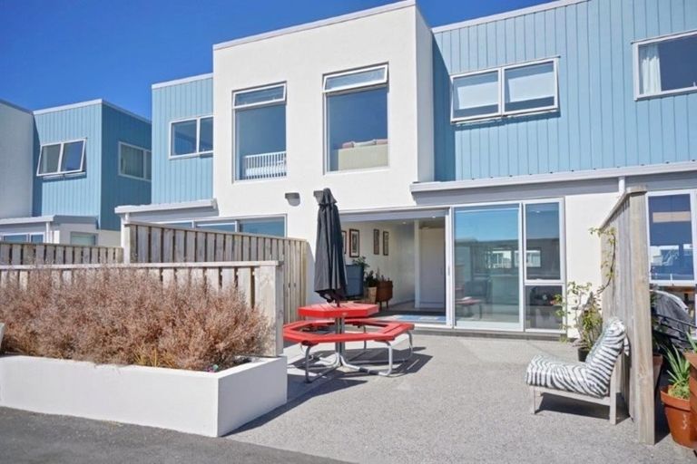 Photo of property in 31 Reynolds Place, Papamoa Beach, Papamoa, 3118