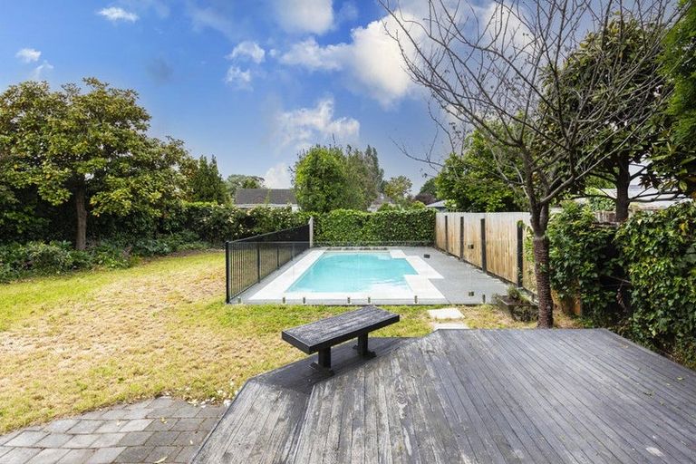 Photo of property in 160 Idris Road, Strowan, Christchurch, 8052