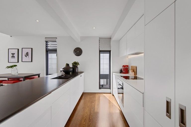 Photo of property in 26b Peterborough Street, Christchurch Central, Christchurch, 8013