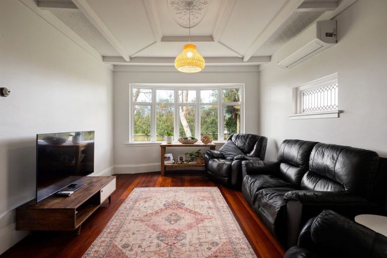 Photo of property in 35 Woodside Road, Matangi, Hamilton, 3284