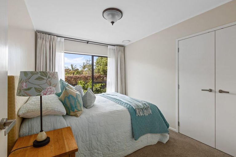Photo of property in 23 Glucina Avenue, West Harbour, Auckland, 0618