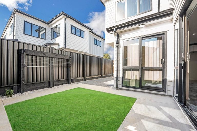 Photo of property in 25c Leaver Place, Weymouth, Auckland, 2103