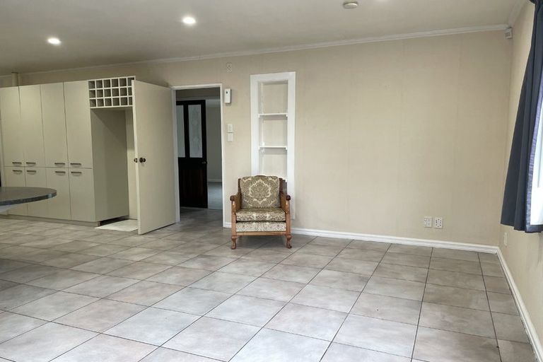 Photo of property in 14 South Street, Feilding, 4702