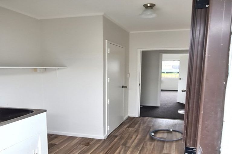 Photo of property in 16 Southview Place, Wattle Downs, Auckland, 2102