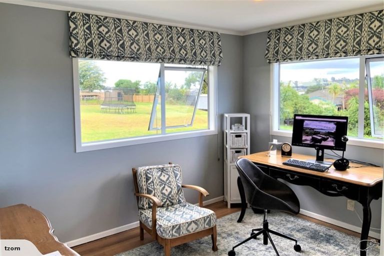 Photo of property in 22 Melandra Road, Stanmore Bay, Whangaparaoa, 0932