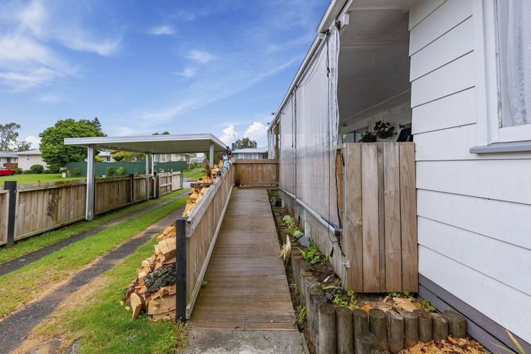 Photo of property in 18 Tarapunga Place, Tokoroa, 3420