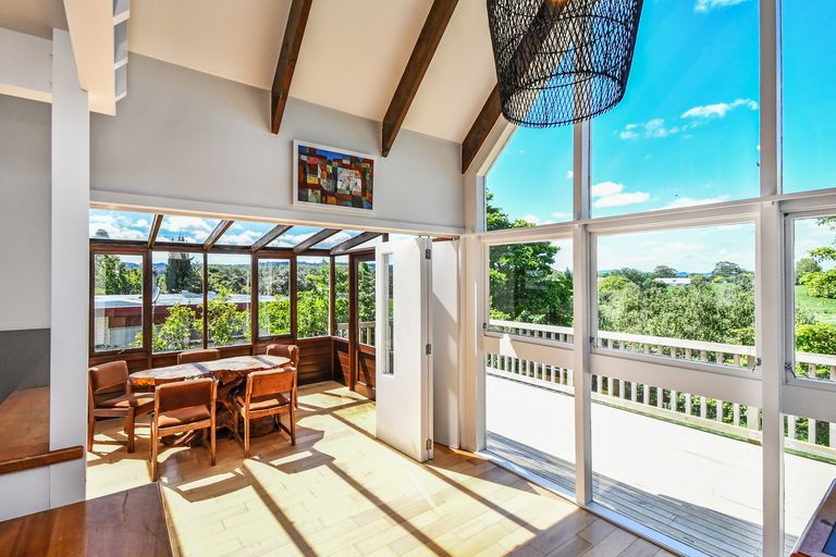 Photo of property in 9 Coulthard Terrace, Opaheke, Papakura, 2113