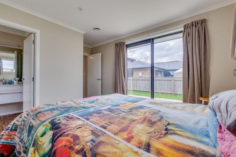 Photo of property in 24 Pitt Street, Pahiatua, 4910