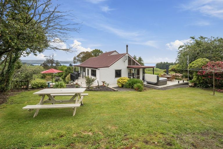 Photo of property in 87 Te Waerenga Road, Hamurana, 3096