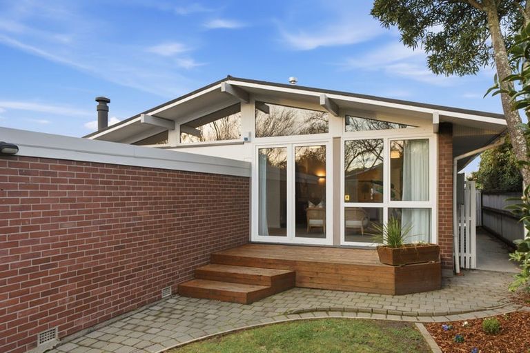 Photo of property in 6 Camelot Street, Ilam, Christchurch, 8041
