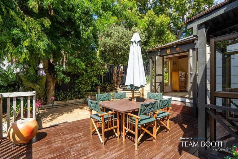 Photo of property in 1/139a Mokoia Road, Birkenhead, Auckland, 0626