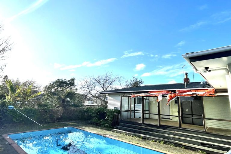 Photo of property in 27 Landscape Road, Papatoetoe, Auckland, 2025