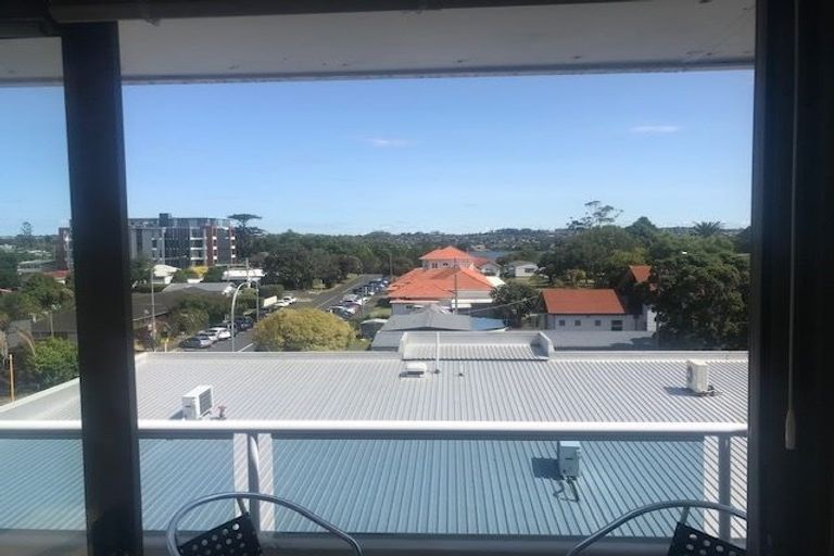 Photo of property in 4/15h Auburn Street, Takapuna, Auckland, 0622