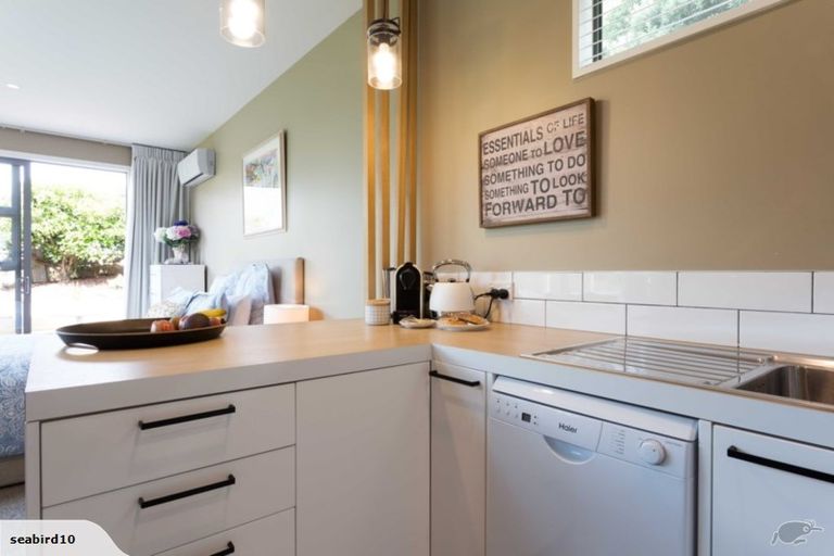 Photo of property in 2 Lindmore Lane, Lower Shotover, Queenstown, 9371