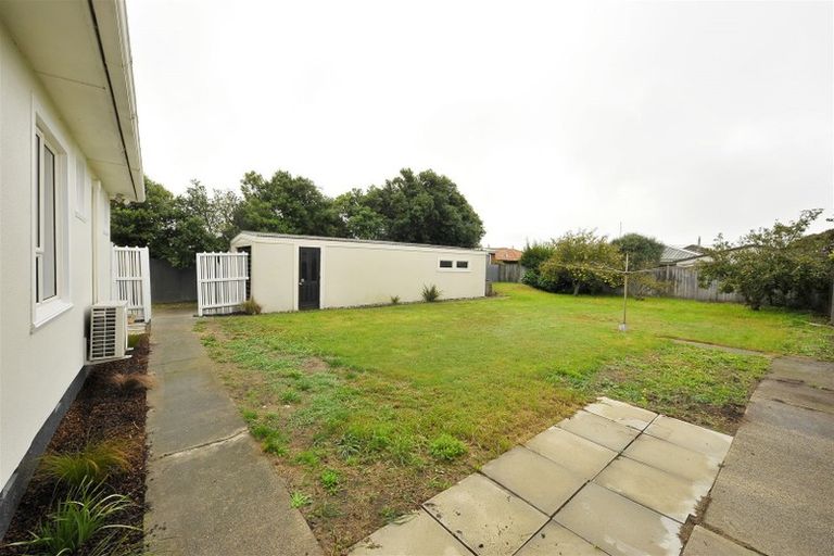Photo of property in 30 Willryan Avenue, New Brighton, Christchurch, 8083