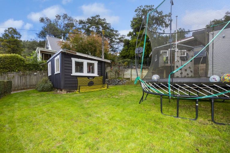Photo of property in 73 Wyndham Road, Pinehaven, Upper Hutt, 5019