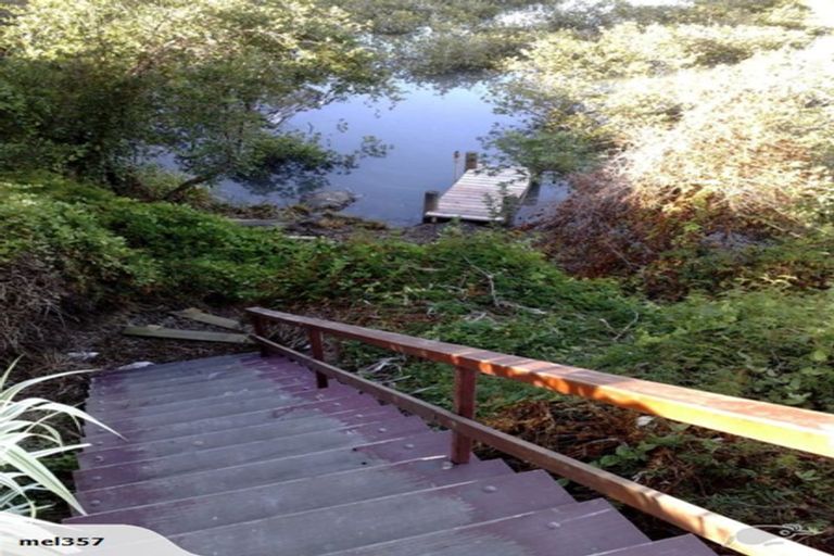 Photo of property in 1/16 Roseburn Place, Pakuranga, Auckland, 2010