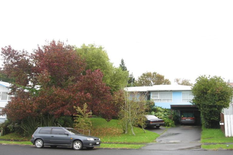 Photo of property in 27 Larne Avenue, Pakuranga Heights, Auckland, 2010
