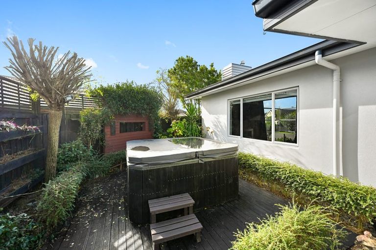 Photo of property in 16 Whistler Close, Rototuna North, Hamilton, 3210