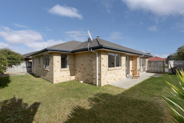 Photo of property in 31 Beachmere Place, Papamoa Beach, Papamoa, 3118