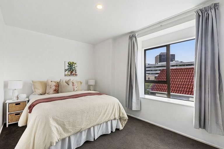 Photo of property in 2/2 Goring Street, Thorndon, Wellington, 6011