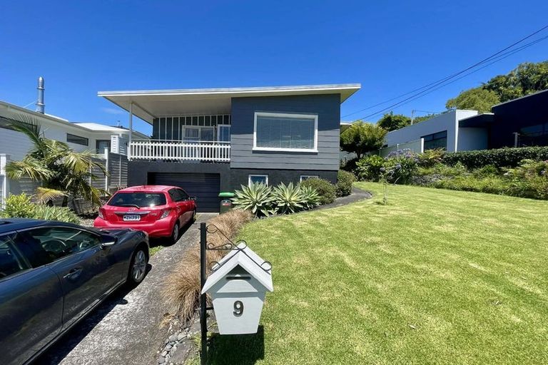 Photo of property in 9 Lismore Street, Strandon, New Plymouth, 4312