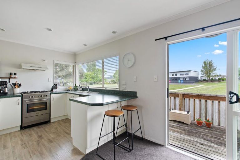 Photo of property in 17a Short Street, Papakura, 2110