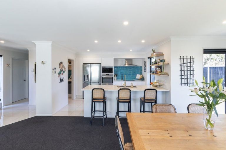 Photo of property in 17 Parawai Street, Marshland, Christchurch, 8083