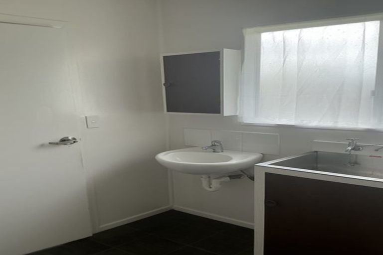 Photo of property in 44-46 Baylands Drive, Newlands, Wellington, 6037