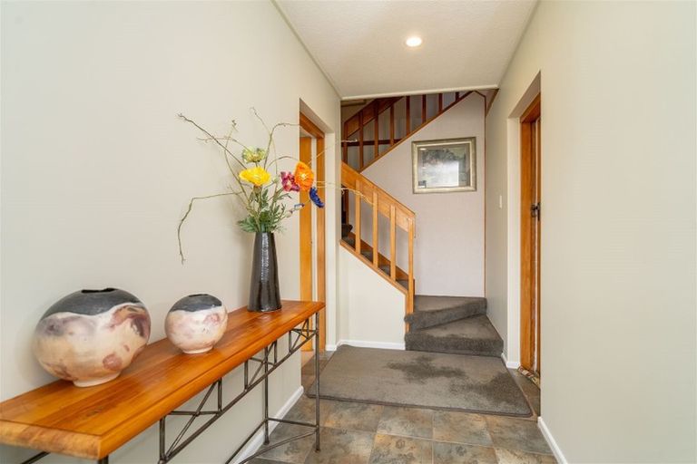 Photo of property in 22 Howard Street, Macandrew Bay, Dunedin, 9014